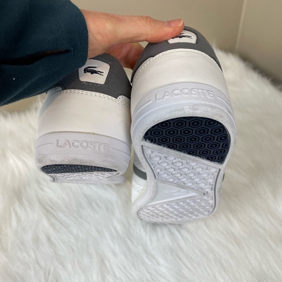 Lacoste Men's White and Navy Blue Sneakers 10 - Picture 3 of 6